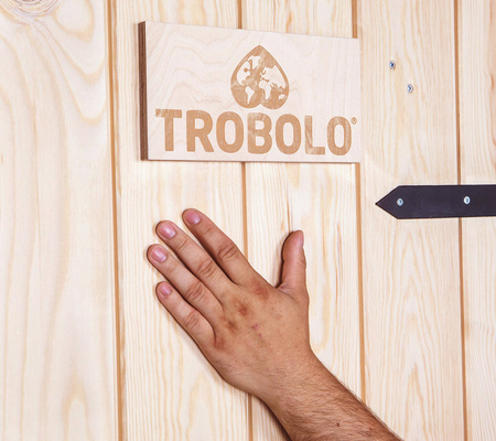 TROBOLO KersaBœm - drewniana kabina z toaletą kompostującą