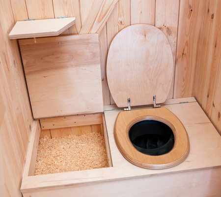 TROBOLO KersaBœm - wooden cabin with composting toilet