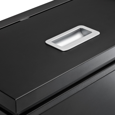 Indel B TL30 – a shallow, built-in, top-loading refrigerator with a configurable lid